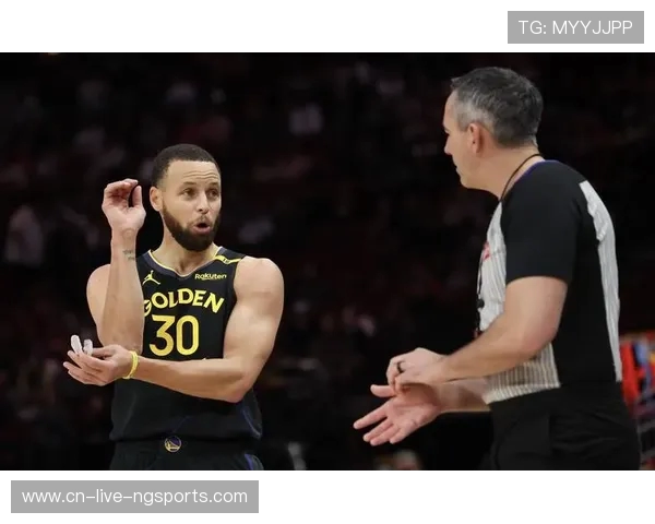 斯蒂芬库里用精准三分与领袖气质重新定义现代篮球时代