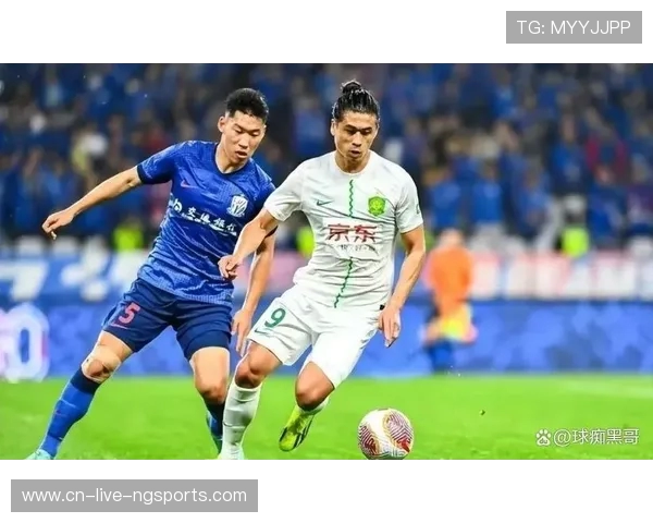 上海海港对阵上海申花大战揭幕 聚焦沪上德比激情碰撞