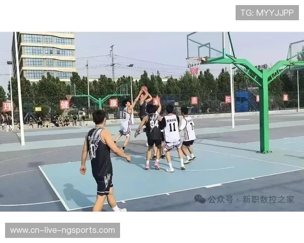 篮球点燃青春激情展现团队力量谱写运动拼搏与梦想篇章