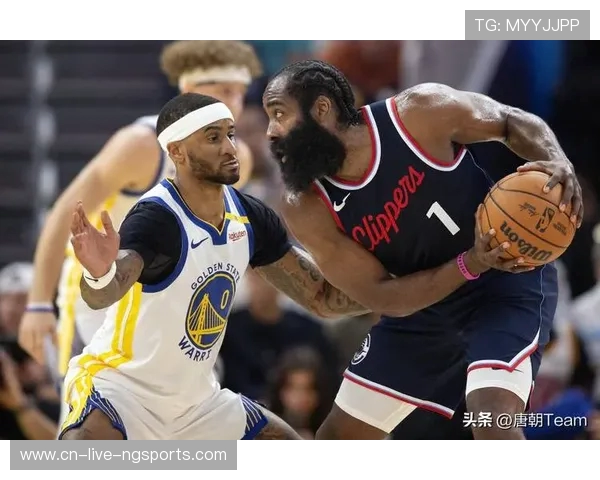 NBA快船与勇士激战正酣比分更新精彩瞬间回顾与分析 NBA快船与勇士激战正酣比分更新精彩瞬间回顾与分析